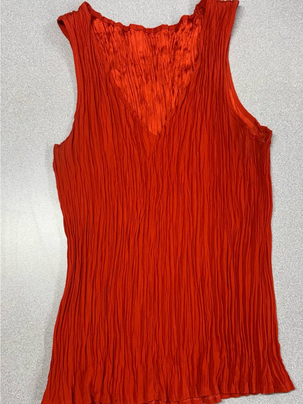 Vintage Babette SF Crinkled V-Neck Tank Top - Red